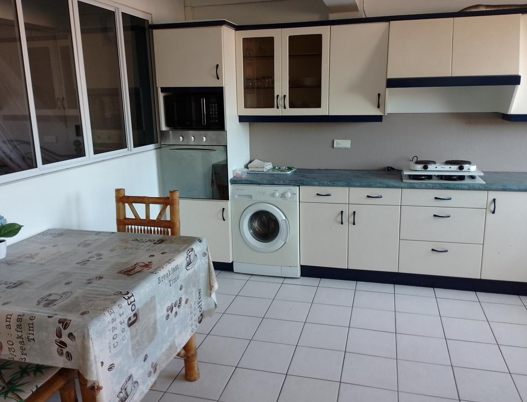 Revolution Tahiti Apartman Papeete  Kültér fotó
